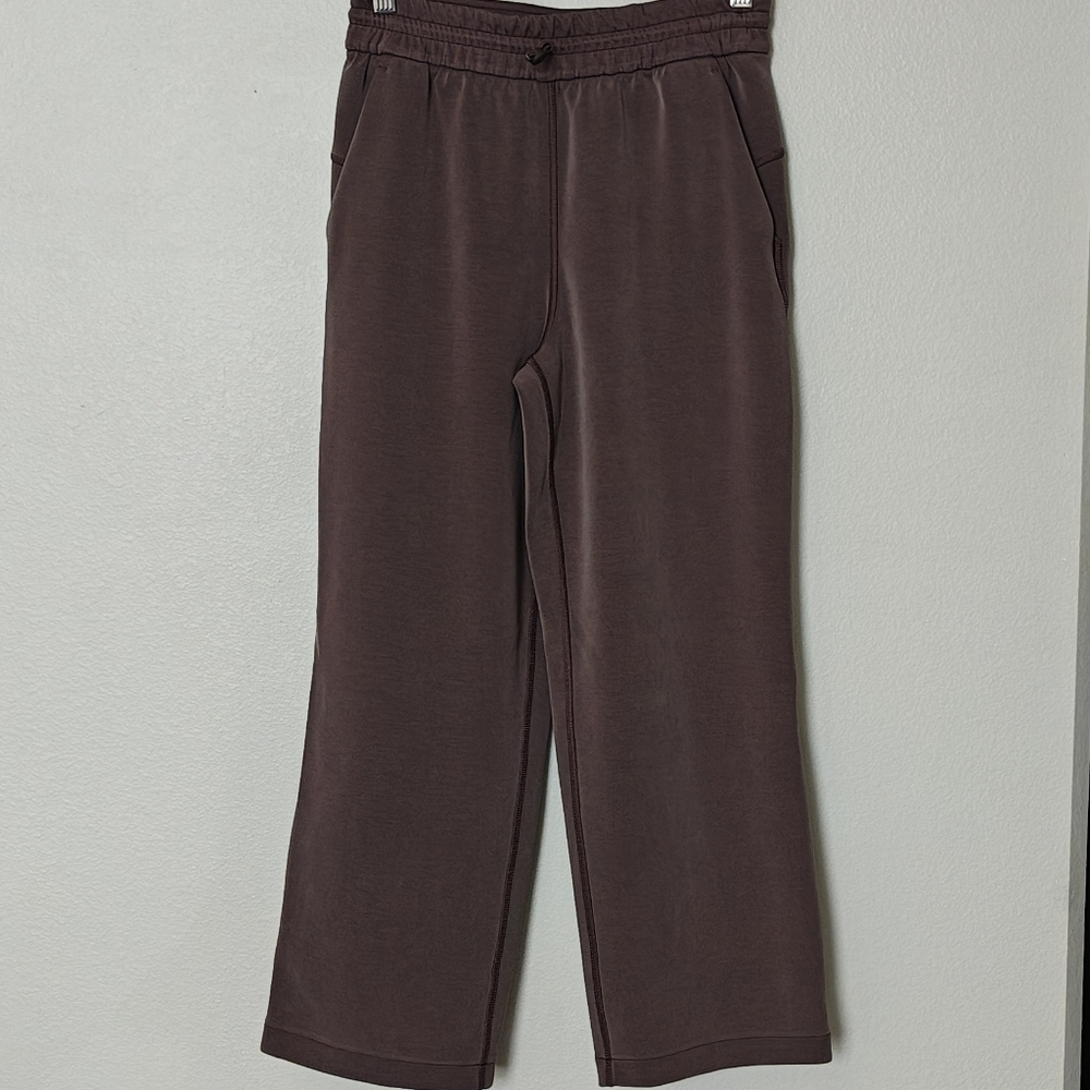 Lululemon Softstreme High-Rise Straight-Leg Cropped Pant - Picture 2 of 10